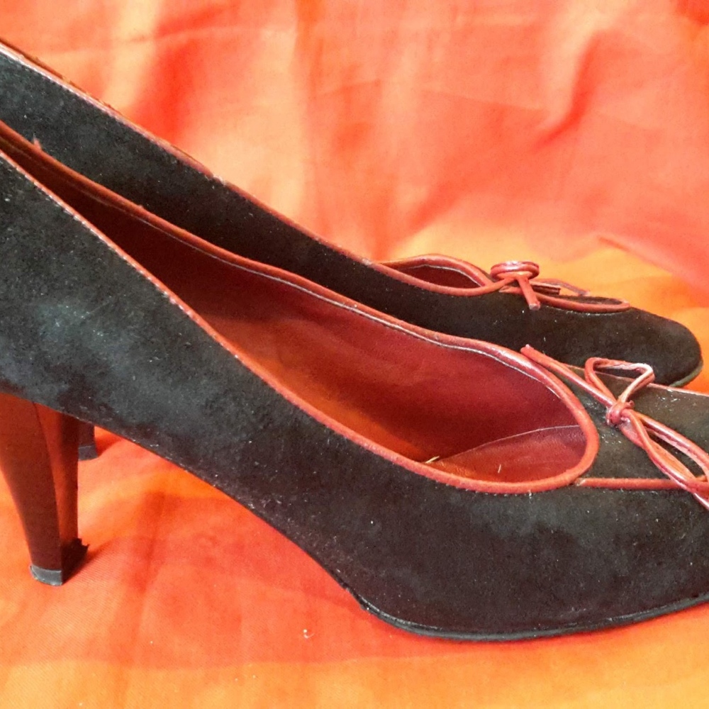 Massimo Baldi Made in Italy Suede Heels Size 8